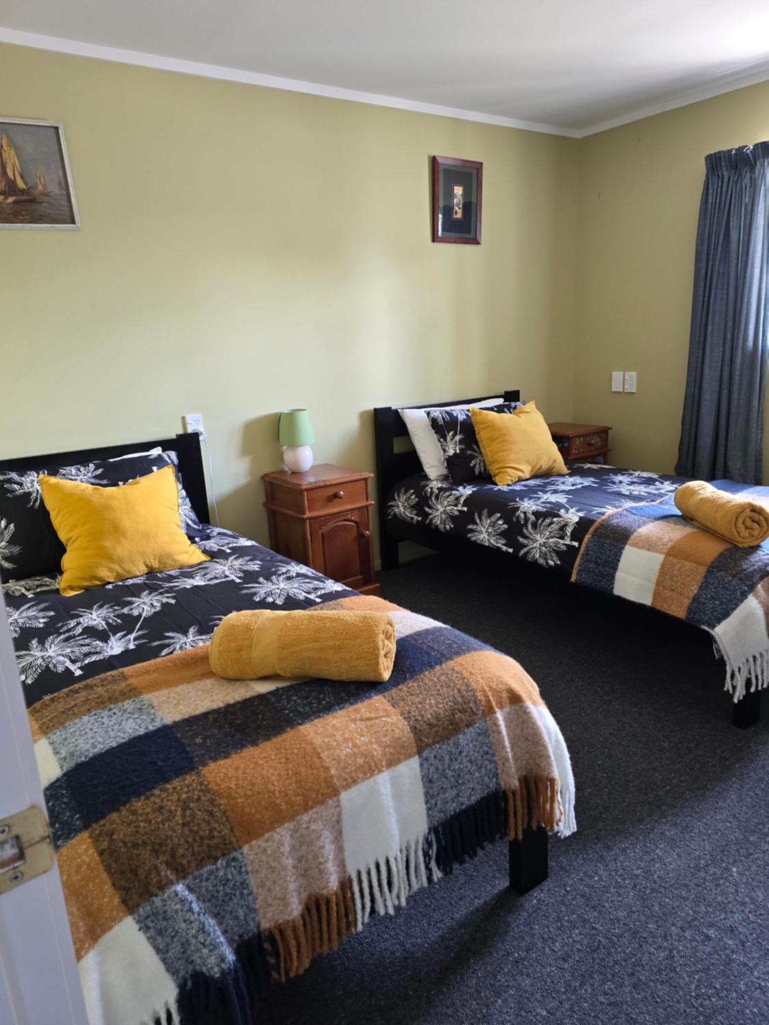 The Redbarn Villa Turangi Bagian luar foto