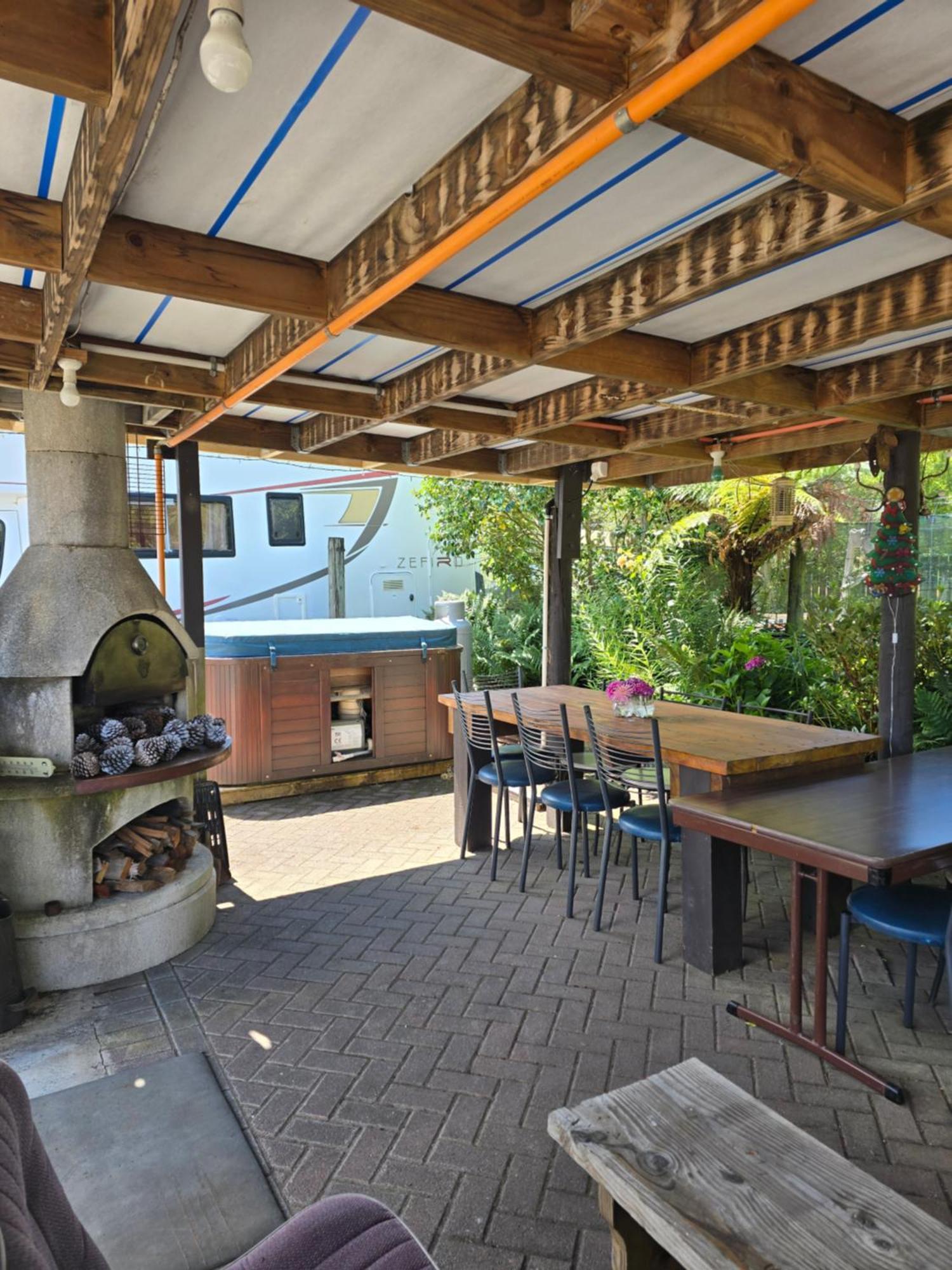 The Redbarn Villa Turangi Bagian luar foto